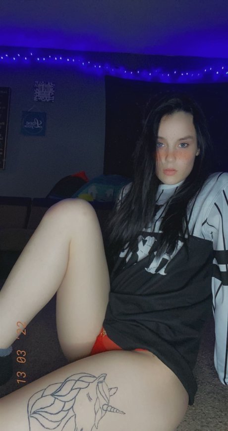 Autumn Geiger onlyfans model images