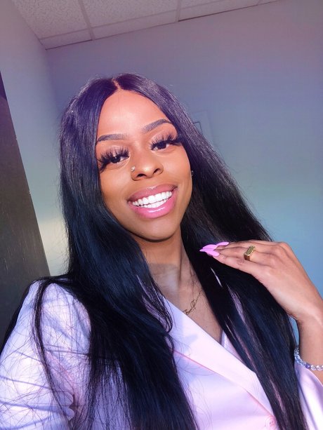 Rai Broadnax onlyfans strip tease