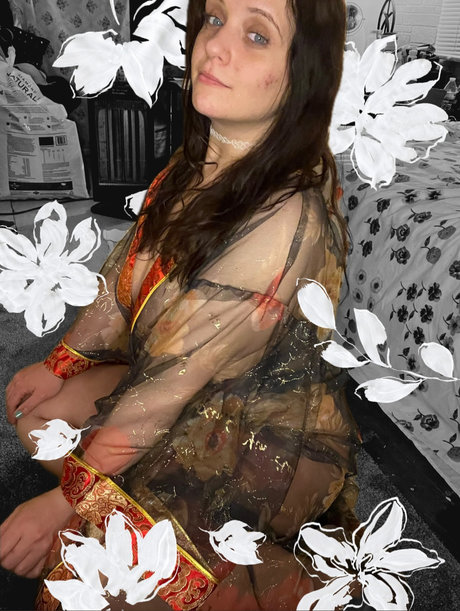 Raemeow22 onlyfans de