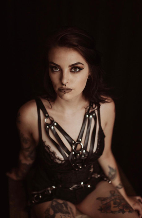 Caroline Helena onlyfans leaked free