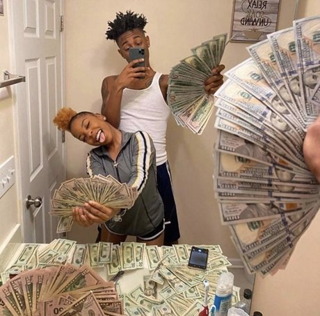 drippymysteryy onlyfans ass