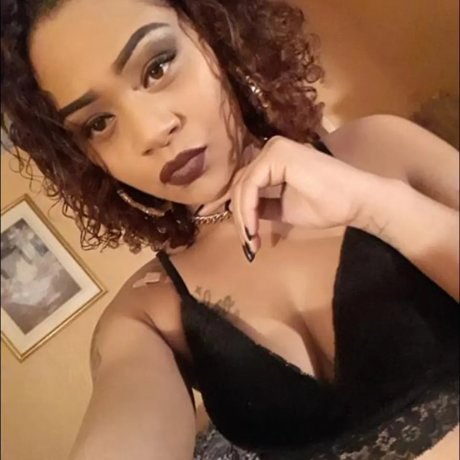 European GurlXxx nudes only fans