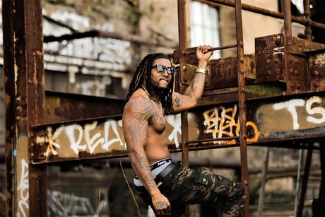 Reagd only fans nudes