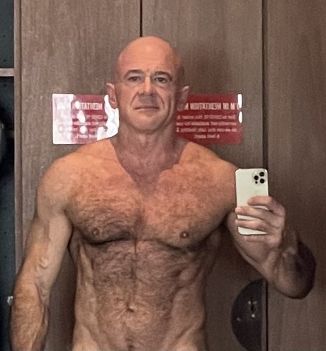 Ray Stone onlyfans leaks.