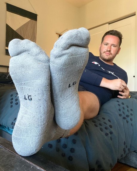 Raw Sock Boy onlyfans posts