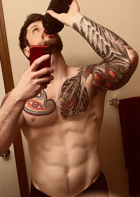 Gassy nude on onlyfans