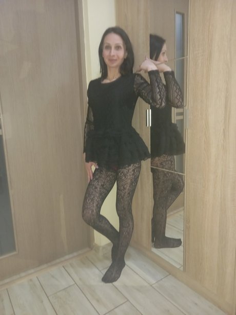 RiaRossi onlyfans leak xxx