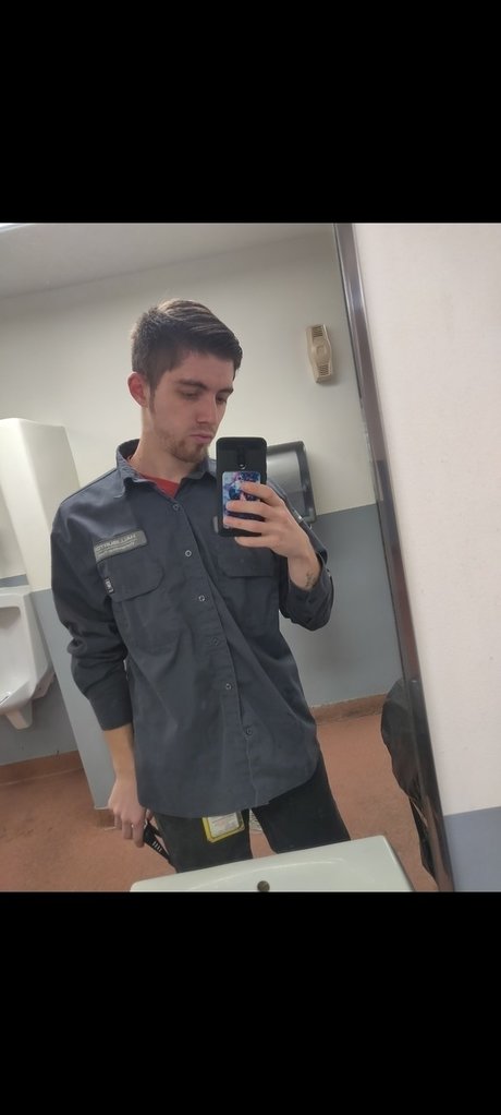 Ryan Hidalgo onlyfans model