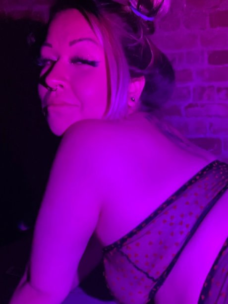 BEE NOT POSTING ANYMORE onlyfans nude tits