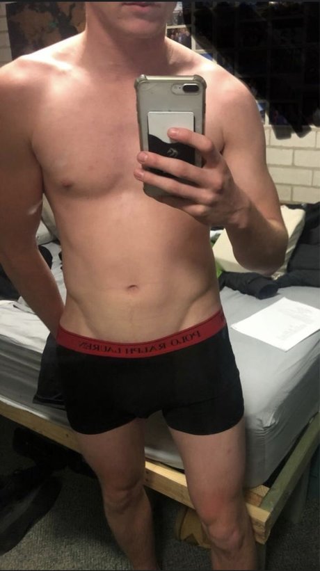 Reece Lowe new onlyfans leak