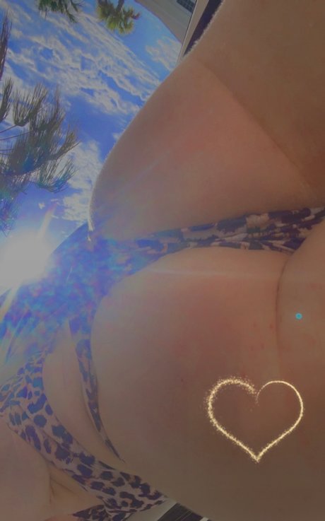 RedRoxanne onlyfans sexy