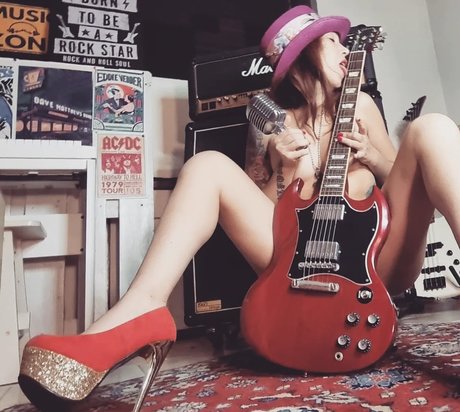 Red Cherry Ink nude leak onlyfans