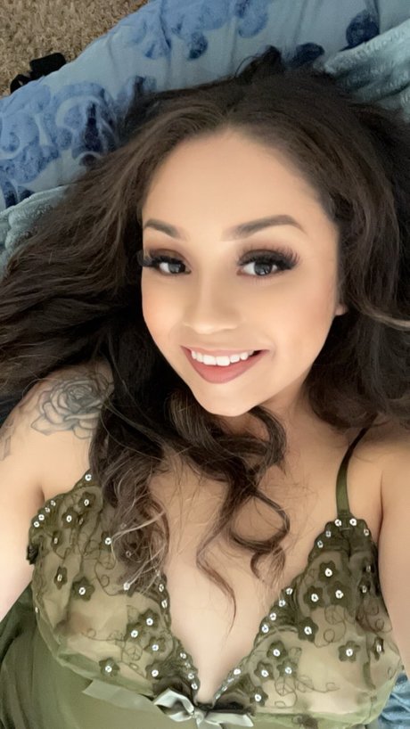 Mac Rose onlyfans leak