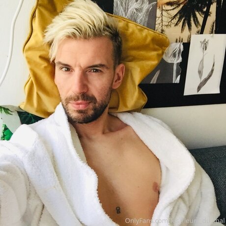 romantic amp amp kinky onlyfans photo