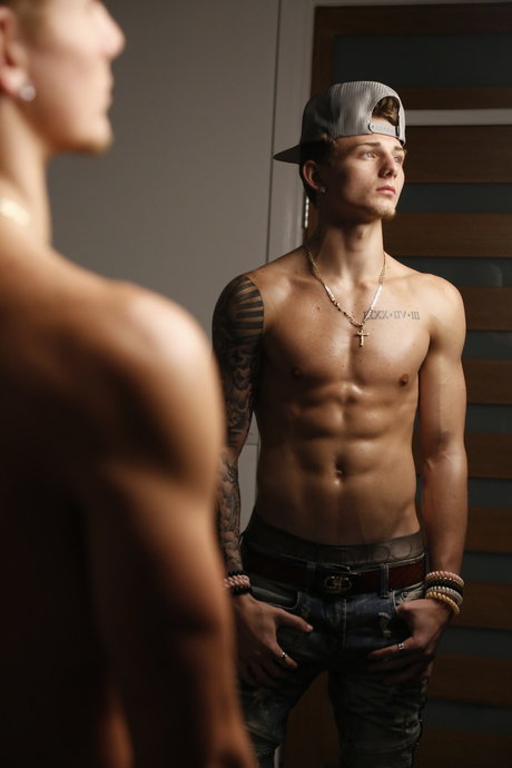 RockyOfficial onlyfans sexy