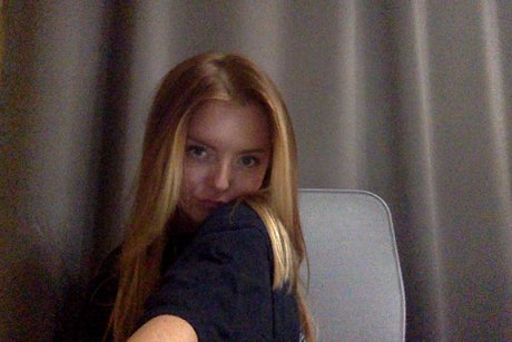 Robin Winters onlyfans topless