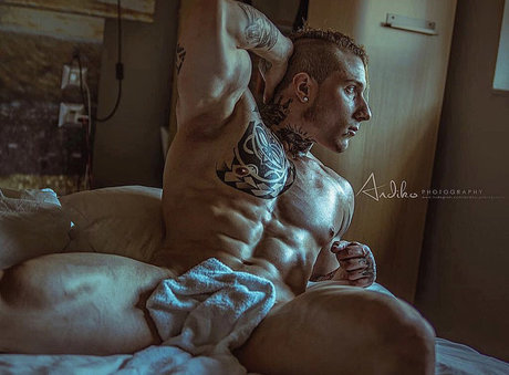 Rikyilmagnifico onlyfans striptease