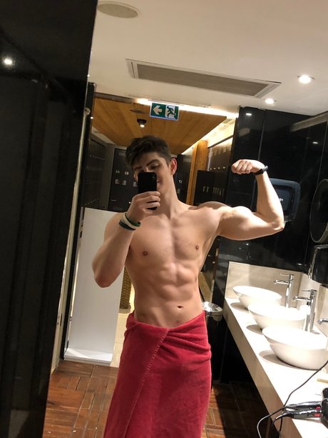 R dvan taytan onlyfans leaked xxx