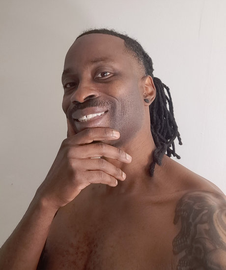 Rickyblacc onlyfans topless