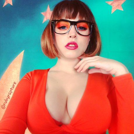 Ruby Rapture Burlesque naked onlyfans pics