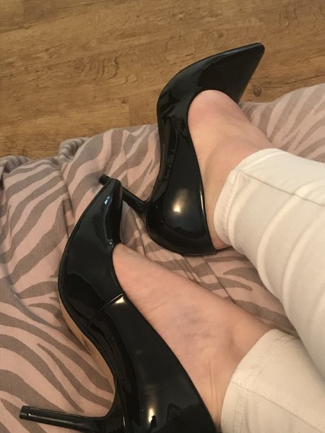 Ruby Amour onlyfans sextape