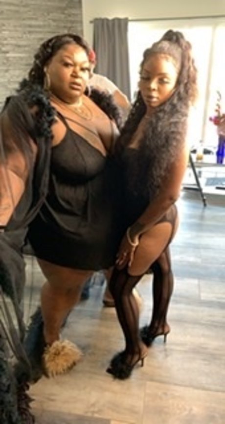 Royals Poly Life only fans leaks porn