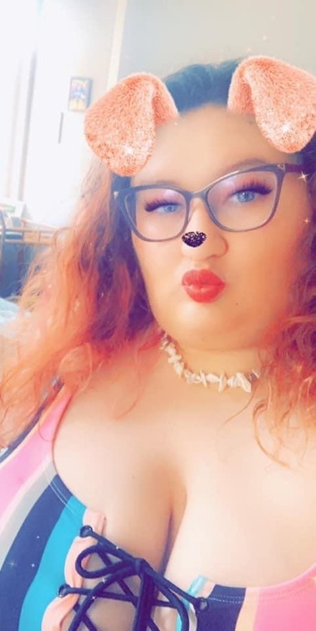 Rowan Kay_ onlyfans nide