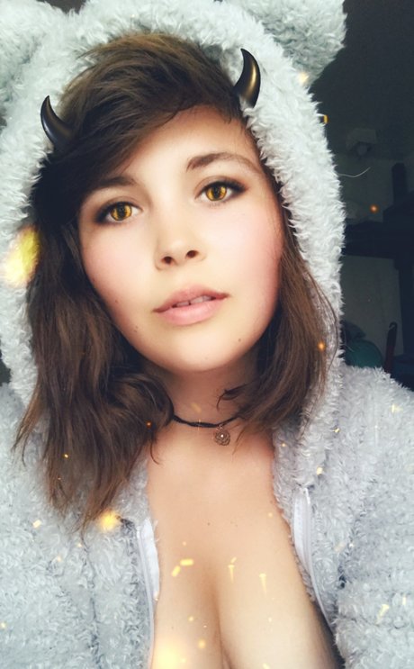 RosePetal onlyfans leams