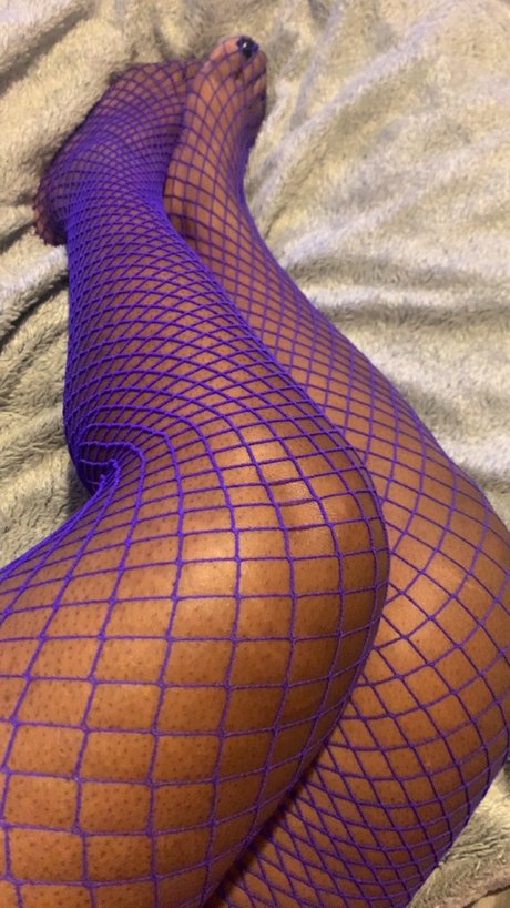 Roselle James onlyfans model