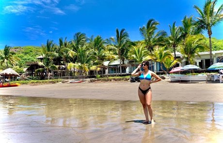 Samanta Estrada onlyfans photos