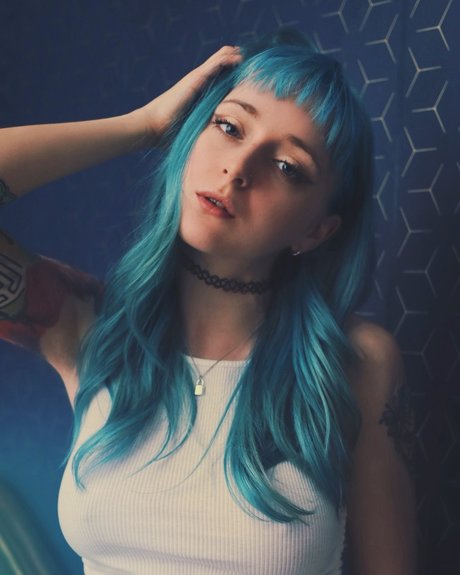 Sally Kinky Girl next door onlyfans content type