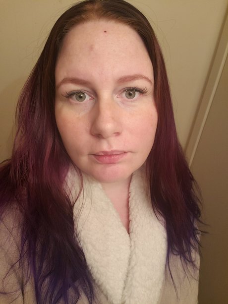 SafyraSky onlyfans fotos