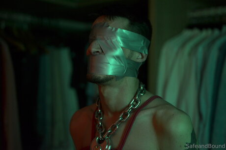 black curvy onlyfans top shot