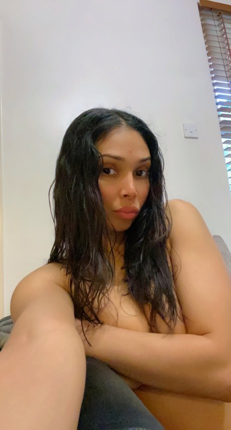 Sacha Summers only fans pic