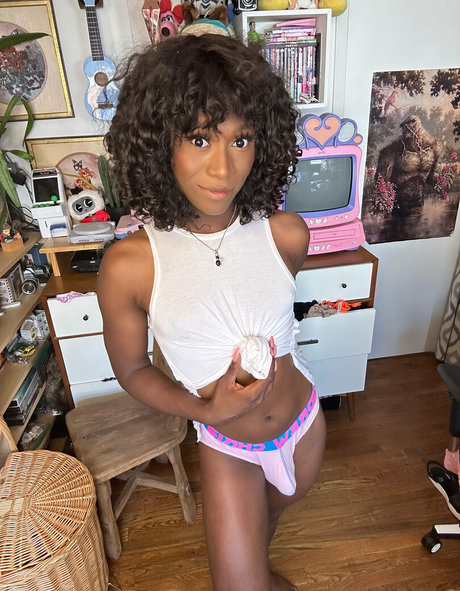 Vanniall nude onlyfans