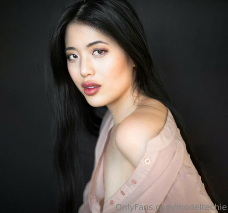 modeltechie Profile pic