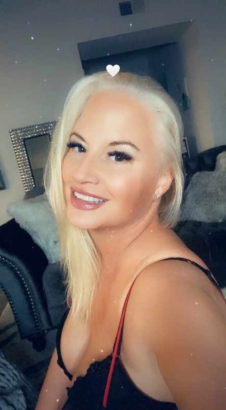 granny sex onlyfans beautiful naked frame