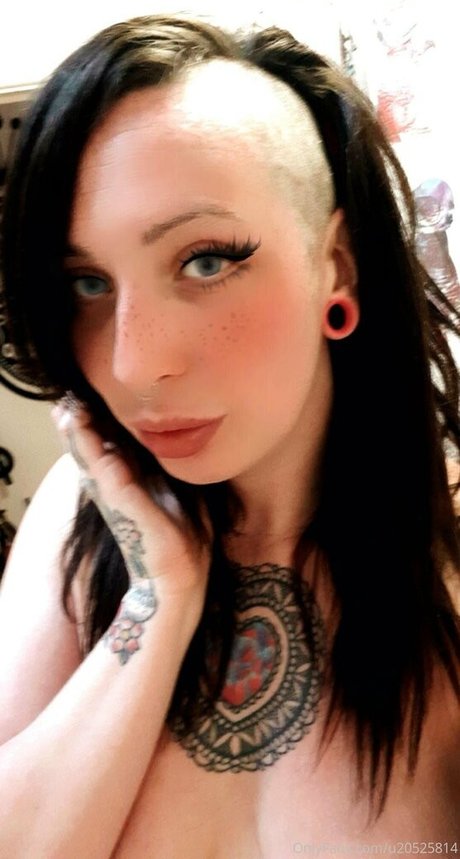 queenrainifree onlyfans leak free