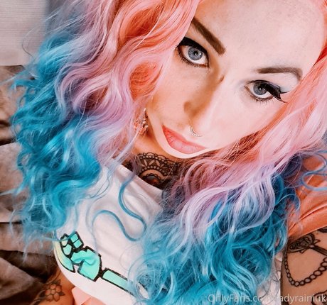 queenrainifree naked onlyfans leak