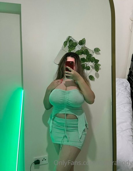 mervedamla onlyfans public photos