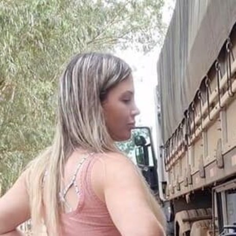 Aline FUtcher Ouriques onlyfans leaks