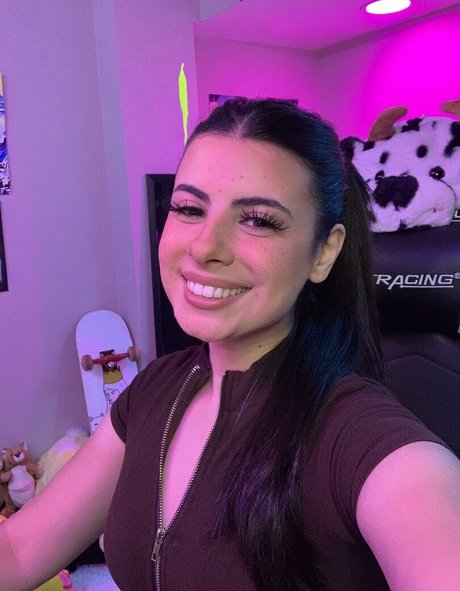 ThatGirlGatto onlyfans leaks.