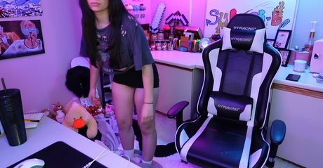 ThatGirlGatto leaked onlyfans naked