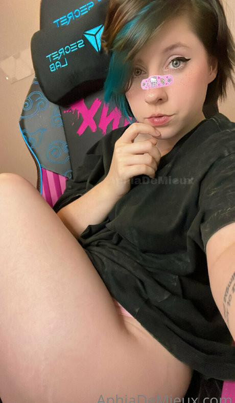 hairy pregnant onlyfans art naked images