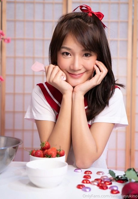 sweetieyukino onlyfans nude leaks