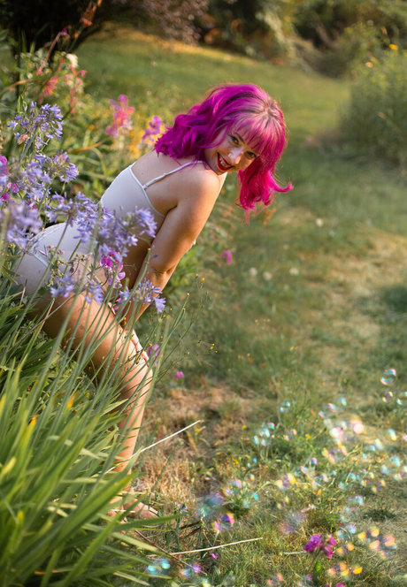 big tits mom onlyfans nudes snapshot