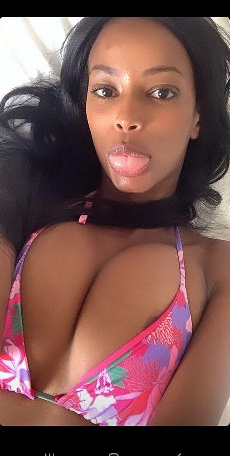 Tami Takala onlyfans model images