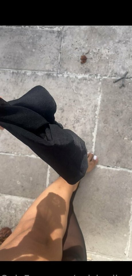 ayishadiazfeet onlyfans leaked pictures