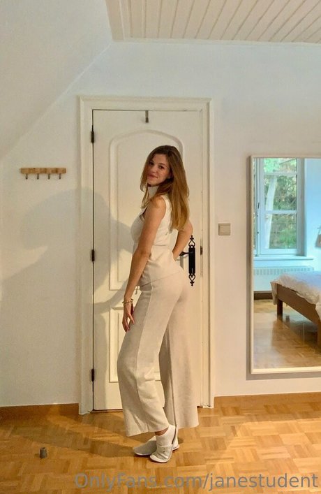 lovvejane strip onlyfans