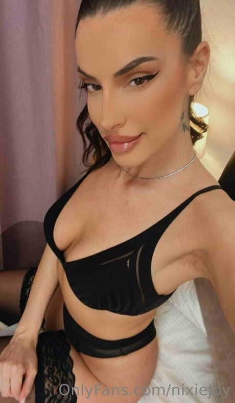 nixiejoy onlyfans porn leaked
